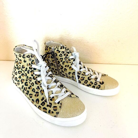 LEATHER CROWN MID TOPS in leopard print and gold metallic leather. New - Picture 11 of 14